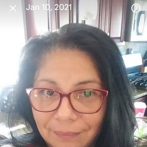 Meet your Posher, Yolanda